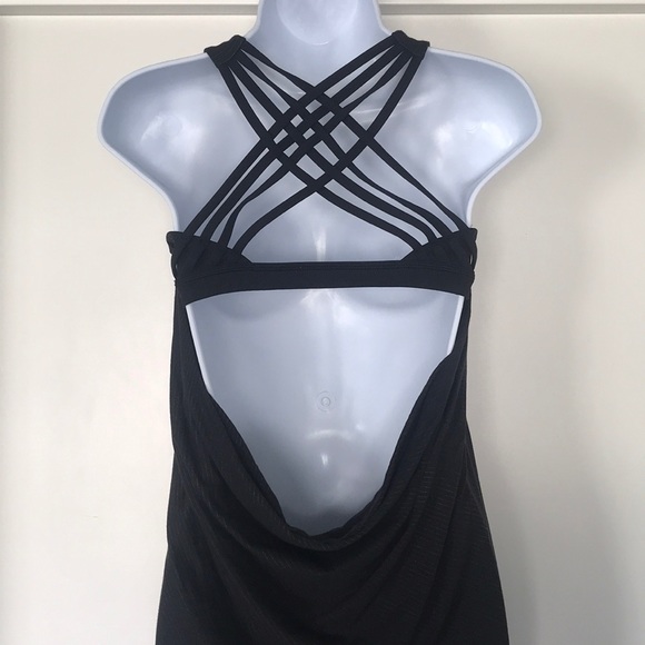 Backless LuluLemon Connected Bra Tank top - Picture 3 of 3